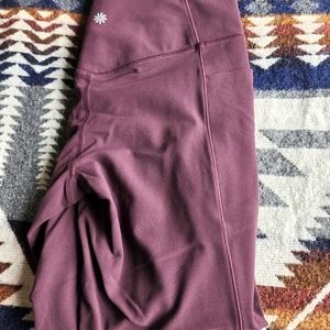 Athleta salutation 7/8 pocket tight